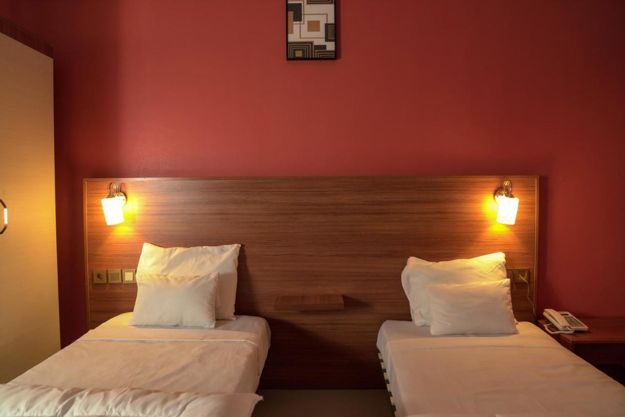 Dialali Hotel Nouakchott Kültér fotó